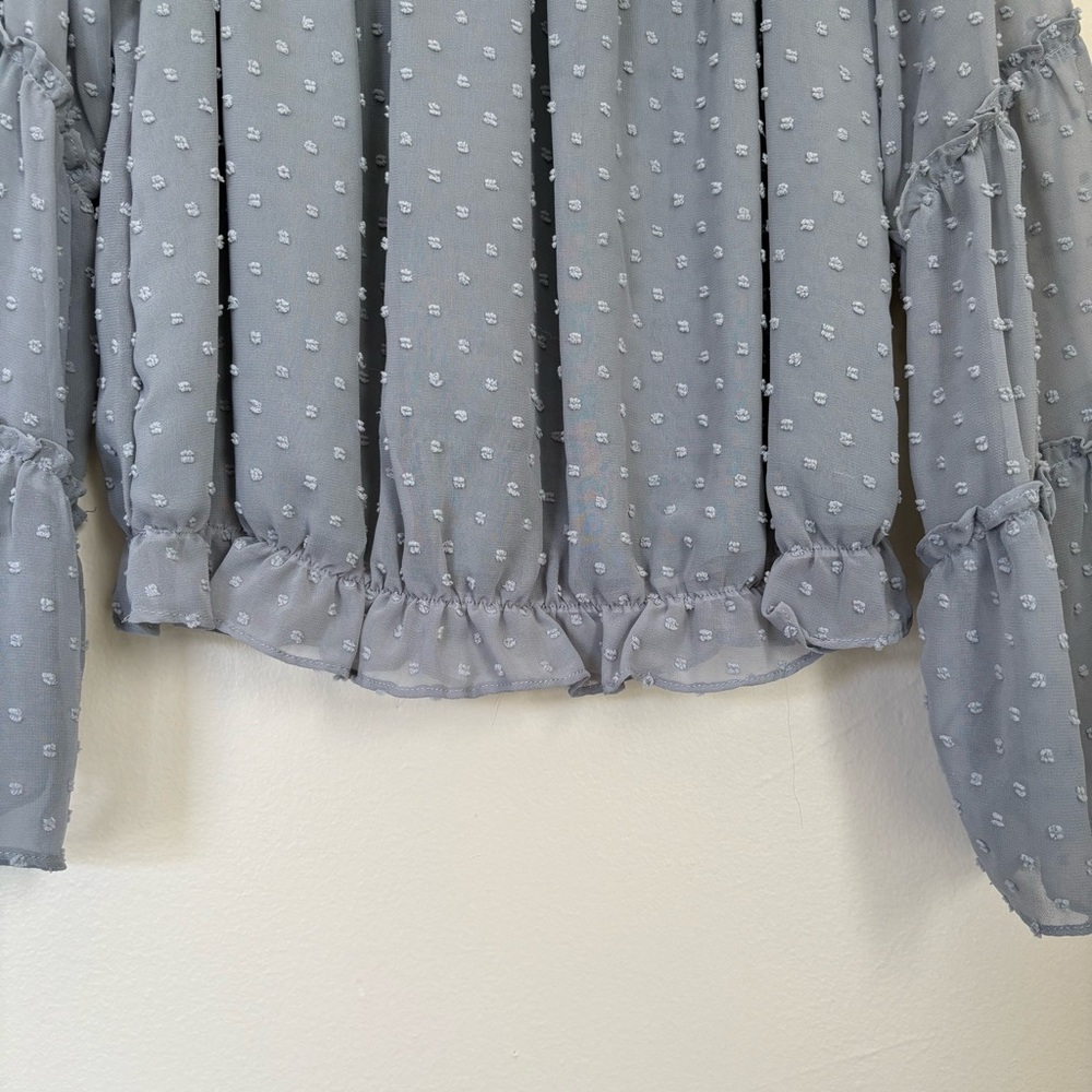 LA MIEL Light Gray Off-Shoulder Blouse Size Medium - Picture 6 of 11